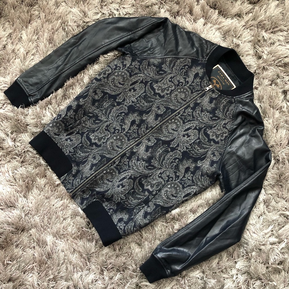 Zara light weight jacket with leather sleeves